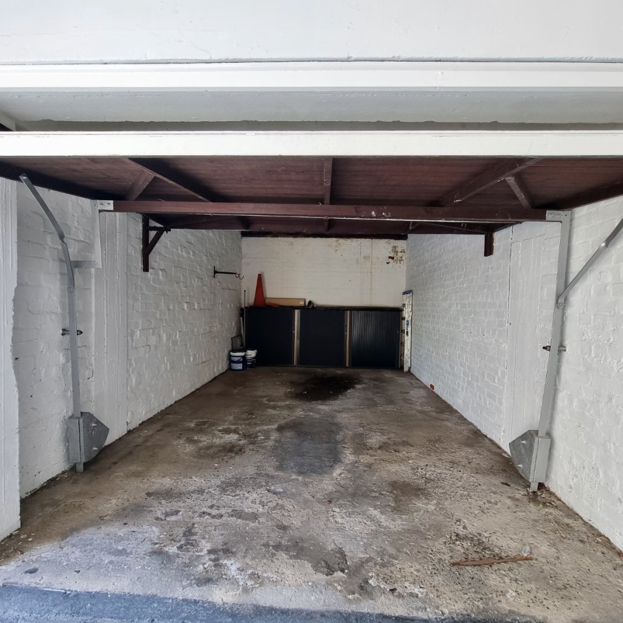 3 Bedroom Property for Sale in Sea Point Western Cape